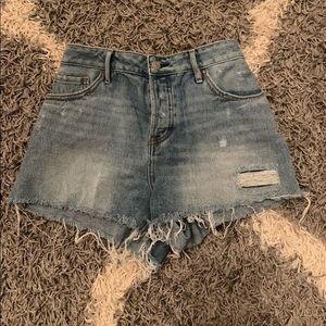 PacSun mid rise shorts